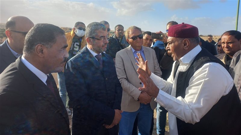 وفد برلماني يزور
