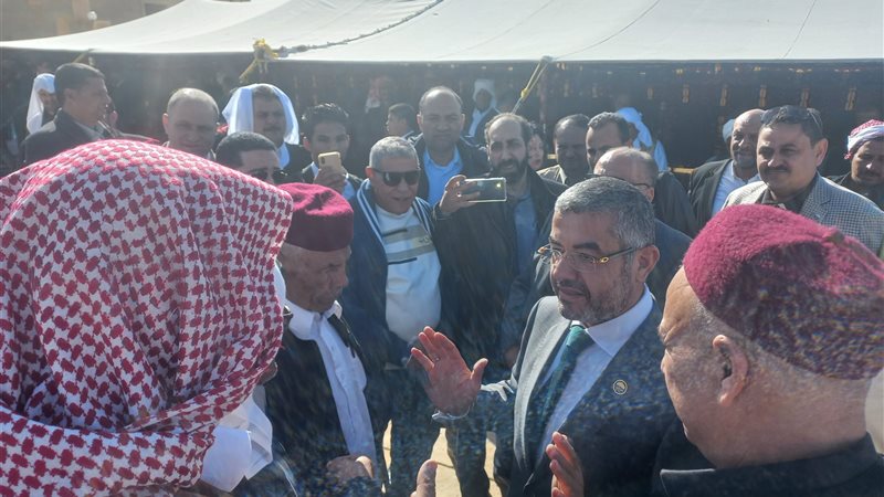وفد برلماني يتفقد