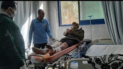 التضامن تنقل محاميًا مشردًا للمستشفى وتوفر له دار رعاية | صور 