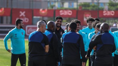 مران الأهلي| موسيماني يحاضر اللاعبين استعدادا لـ«السوبر الإفريقي»