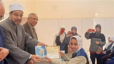 بالأسماء.. 30 طالبة يفزن في التصفيات النهائية بمسابقة الأزهر لحفظ القرآن الكريم