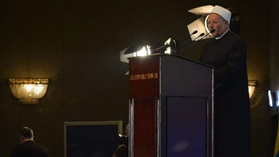 مفتي الجمهورية: مصر الأزهر لم تنحرف عن شريعة القرآن في مناحي الحياة 