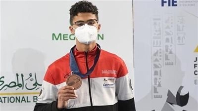 أدهم معتز يحصد ذهبية بطولة كأس العالم للسلاح