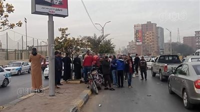 إصابة 4 أشخاص في تصادم دراجتين بخاريتين بطريق السادات في بني سويف