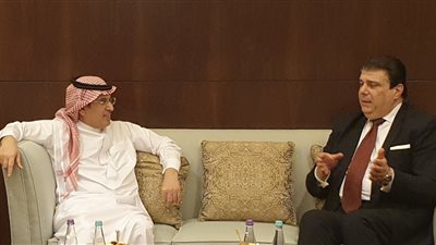 حسين زين يبحث مع الحارثي تعزيز التعاون الإعلامي بين مصر والسعودية