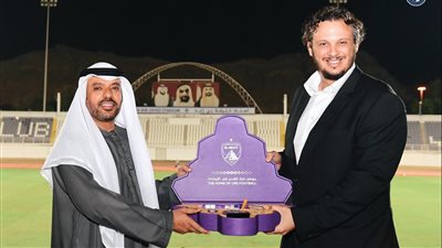 العين يحتفل بنادي بيراميدز خلال ودية اليوم 