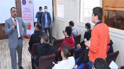 الداخلية توجه حملات توعية بالمدارس للحد من انتشار المخدرات 