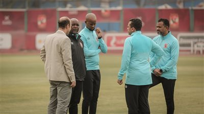 طبيب الأهلي يكشف تطورات الحالة الطبية للشناوي وفتحي