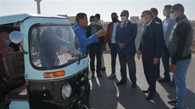 محافظ المنيا ينفي السماح للدراجات البخارية بالسير عكس الاتجاه