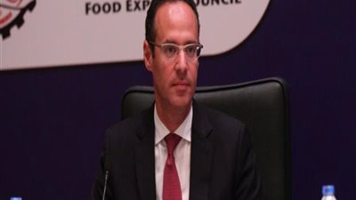 أشرف الجزايرلي: المستقبل في تحقيق أعلى معايير سلامة الغذاء