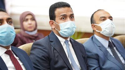 نائب محافظ المنيا يتابع انتظام العام الدراسي بمدرسة المتفوقين للعلوم والتكنولوجيا