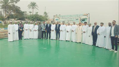 وفد عمانى يشيد بالمشروعات القومية فى منطقة قناة السويس | صور