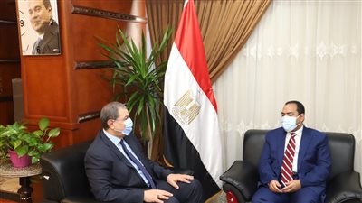 القوى العاملة: تدريب العاملين على برامج متخصصة تناسب منظومة العمل الجديدة