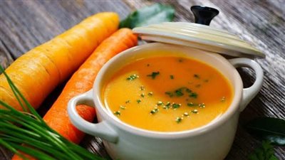 طريقة عمل شوربة الجزر.. مغذية وتمنح الشعور بالدفء فى الشتاء