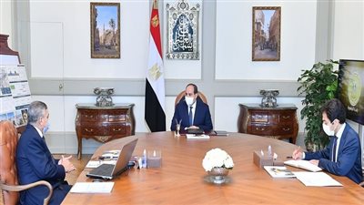 بسام راضي: الرئيس يتابع أداء ونشاط هيئة قناة السويس خلال العام الحالي.. ويوجه بتعزيز مشروعاتها بتطوير القناة ومجراها الملاحي لدعم التنافسية والمكانة المتفردة للقناة على مستوى حركة التجارة العالمية