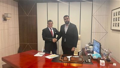 معتز بالله عبد الفتاح يجدد تعاقده مع تليفزيون الشمس 3 سنوات