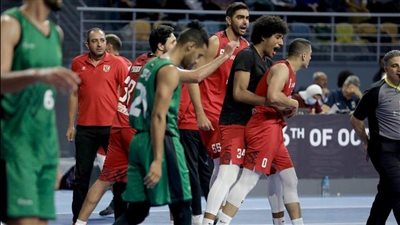 الأهلي يفوز على الاتصالات في دوري سوبر السلة