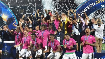 للمرة الأولى في تاريخه.. إندبنديينتي يتوج بالدوري الإكوادوري