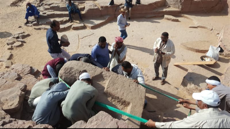 استعدال تمثال قبة
