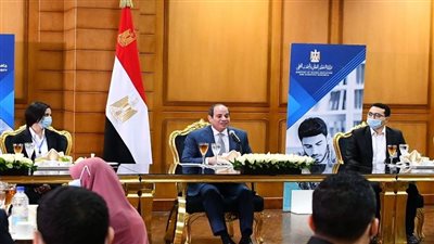 بسام راضي: الرئيس يزور جامعة كفر الشيخ ويشارك في إفطار جماعي..يجري حوارا مفتوحا..ويؤكد الحرص على الارتقاء بمستوى الجامعات الحكومية..أهمية تنمية الوعي والإدراك لديهم تجاه المتغيرات والتحديات