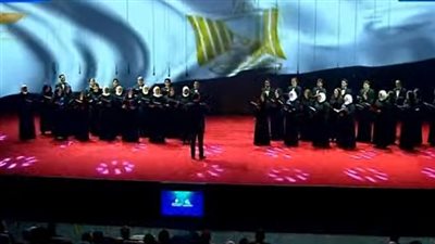 كورال تربية موسيقية حلوان يشدو أمام السيسي بجامعة كفر الشيخ | فيديو 