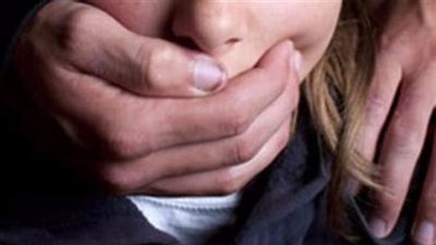 القبض على شاب حاول اختطاف طفلة بالسنطة 