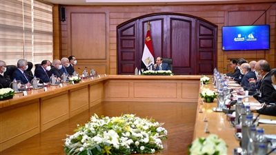 بسام راضي:الرئيس يجتمع بالمجلس الأعلى للجامعات..يؤكد دعم الدولة الكامل لمنظومة الجامعات تقديرا لدورها الهام وإيمانا بأن التعليم الجامعي المتميز والمتطور هو قاطرة التقدم التي تقود الأمم إلى مستقبل أفضل