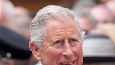 الأمير تشارلز يهنئ محمد لطفي بتوليه رئاسة الجامعة البريطانية في مصر