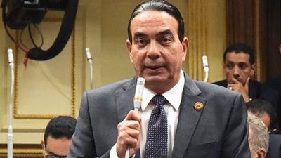 أبو العلا عن تعديلات ضريبة الدمغة ودخول المسارح: السم فى العسل 