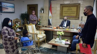 محافظ جنوب سيناء يلبي استغاثة مواطن من ذوي الاحتياجات الخاصة 