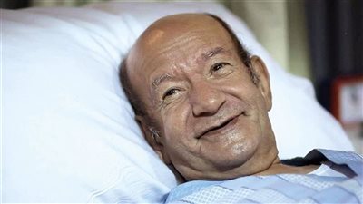 لطفى لبيب: لم أعتزل التمثيل ودموعي قريبة عشان بيصعب عليا نفسي|فيديو