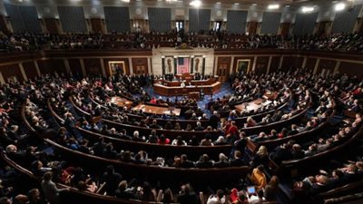 وسط امتناع الجمهوريين.. الشيوخ الأمريكي يقر زيادة سقف الديون بـ 2500 مليار دولار