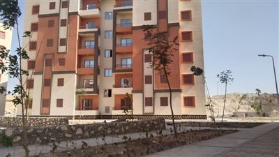 الإسكان: ضخ مياه الشرب بعمارات مشروع زهور مايو لبدء التسكين