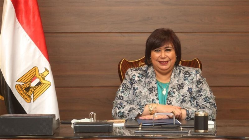 الدكتورة إيناس عبد