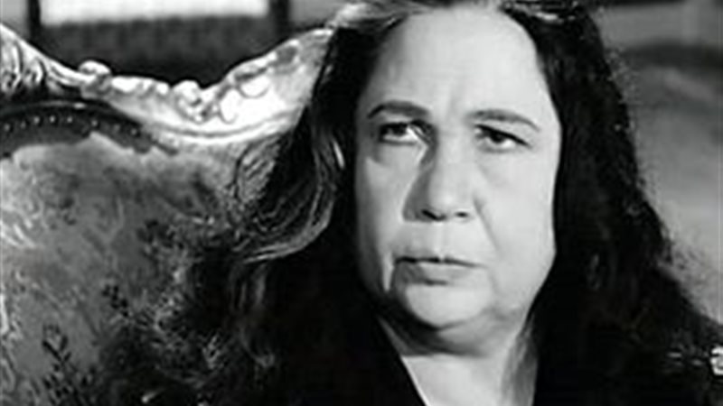 الفنانة علوية جميل