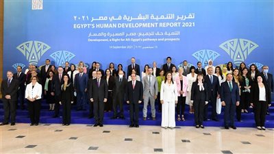 السيسي في 2021.. استكمال مسيرة التنمية والاستثمار في البشر ونهضة المرأة المصرية والحماية الاجتماعية والحوكمة