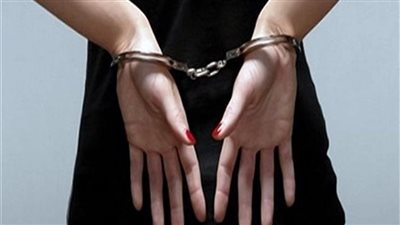 متهمة باستغلال القاصرات في شبكة آداب بالجيزة: كله بالفلوس