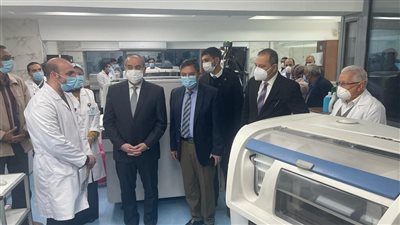 محمد منار يتفقد مستشفى مصر للطيران ويفتتح معامل التحاليل المركزية