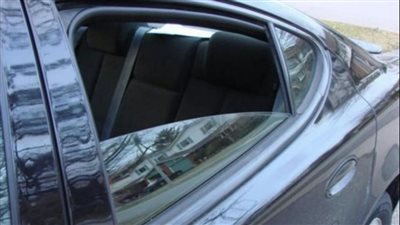 سبب عدم نزول النوافذ الخلفية لبعض السيارات حتى النهاية