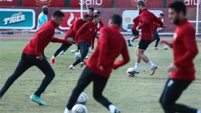 خلال ساعات.. الأهلي يسافر إلى قطر لمواجهة الرجاء المغربي بالسوبر الافريقي 