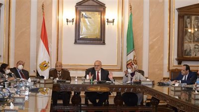 الخشت: تطوير مستشفيات قصر العيني للدخول بها لعصر الجمهورية الجديدة