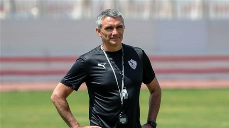 كارتيرون المدير الفني