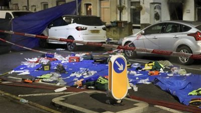 مقتل 4 أطفال بحريق هائل في منزل بلندن | صور