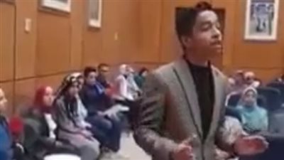 يوسف هشام يدخل تصفيات مسابقة الإلقاء الشعري على مستوى الجمهورية