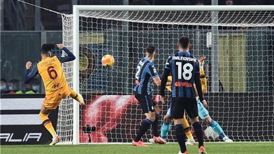 روما يضرب أتالانتا 1/4 في الدوري الإيطالي