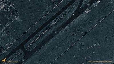 أول صورة لمدرج مطار دمشق الدولي جراء القصف الإسرائيلي الأخير