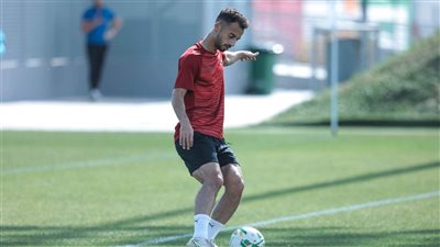 السوبر الإفريقي | أحمد عبد القادر يشارك في التدريبات الجماعية للأهلي 
