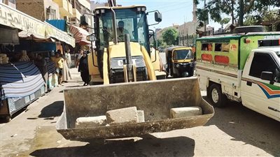 حملة لإزالة الإشغالات من شوارع مدينة أبشواي بالفيوم