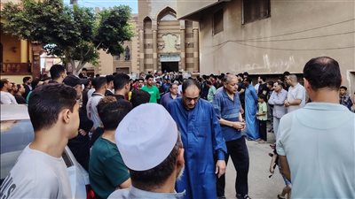 أهالي قرية تفهنا الأشراف بالدقهلية يشيعون جثمان شهيد لقمة العيش