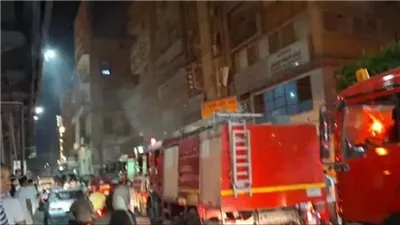 الاستماع لأقوال أصحاب محلات تجارية اندلعت فيهم النيران بشارع فيصل